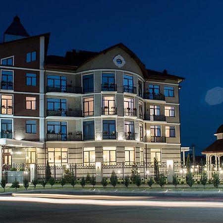Shato Hotel Cservonohrad Kültér fotó