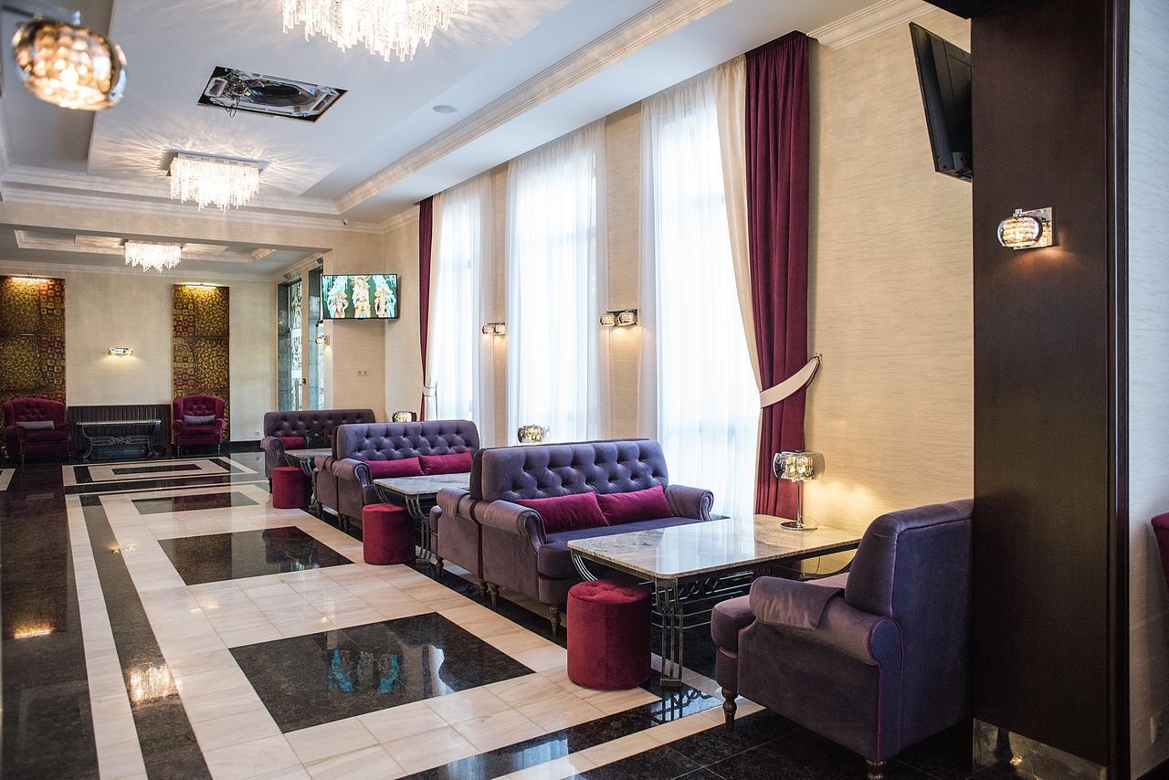 Shato Hotel Cservonohrad Kültér fotó